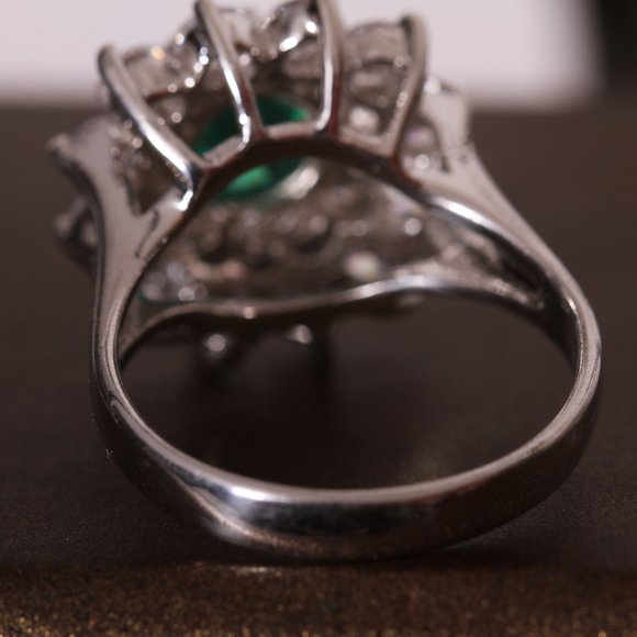 Stunning Emerald Vintage 925 Ring - Picture 9 of 10